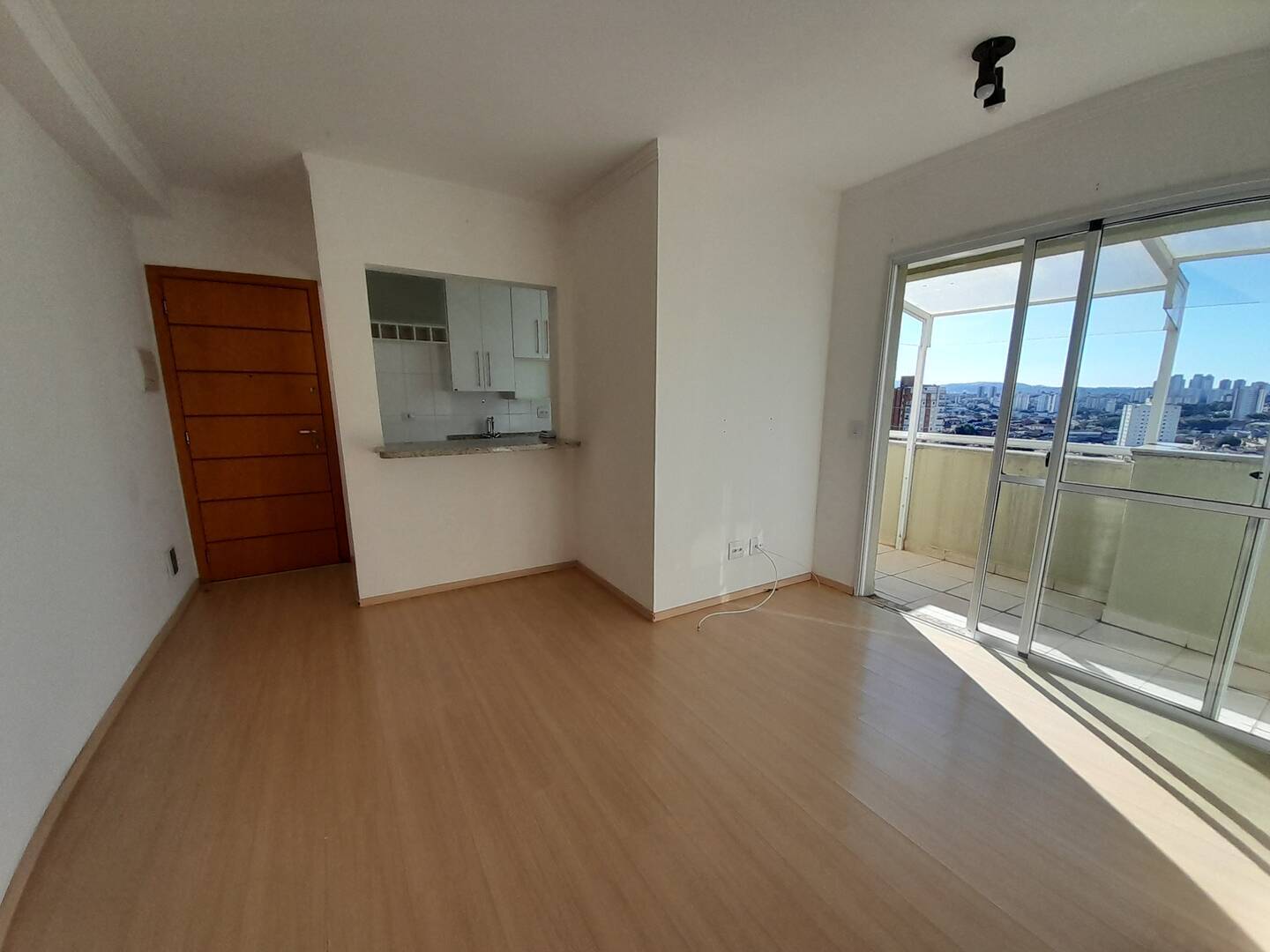Apartamento para alugar com 1 quarto, 60m² - Foto 2